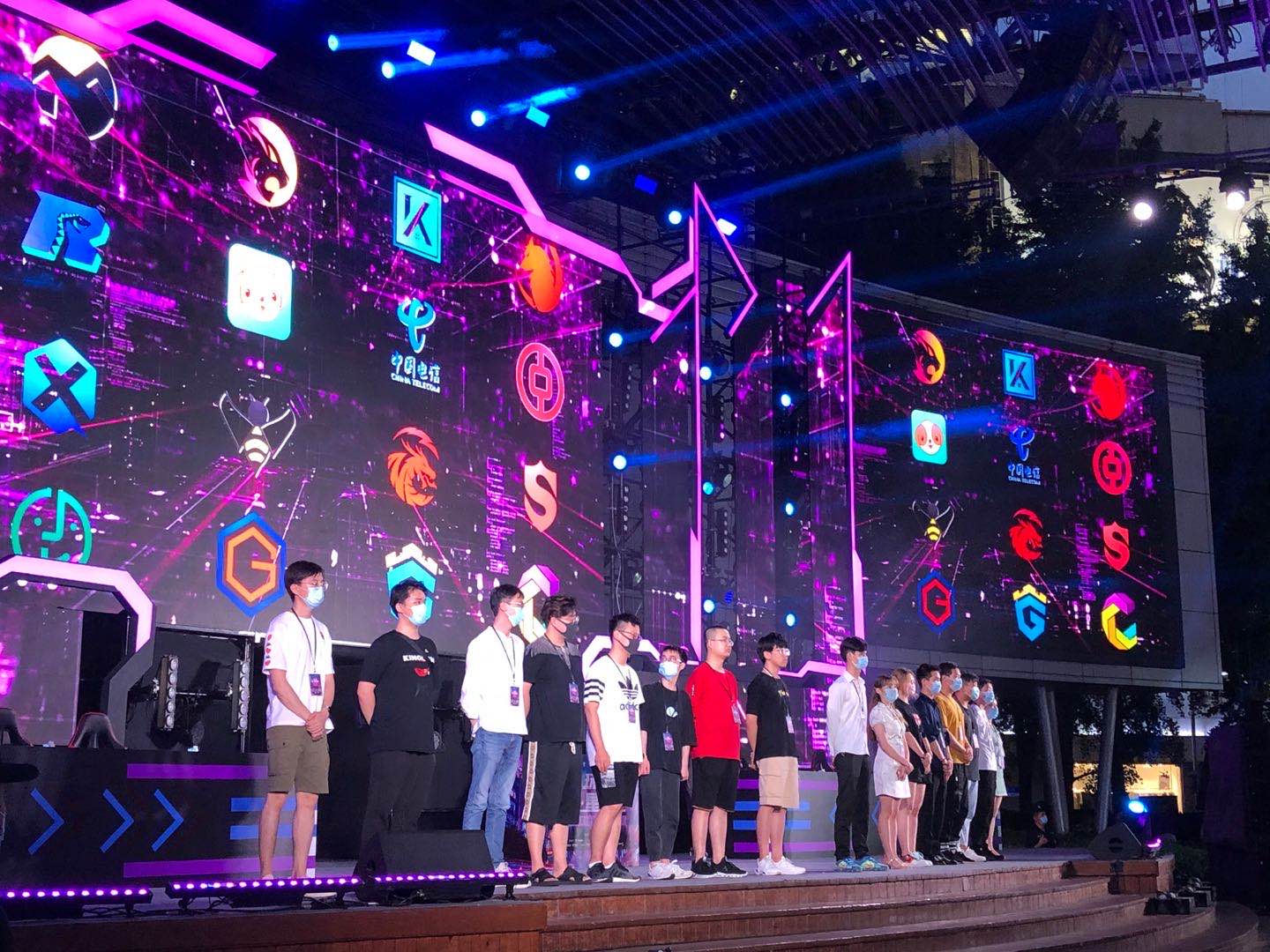 并拿到多个 并拿到多个