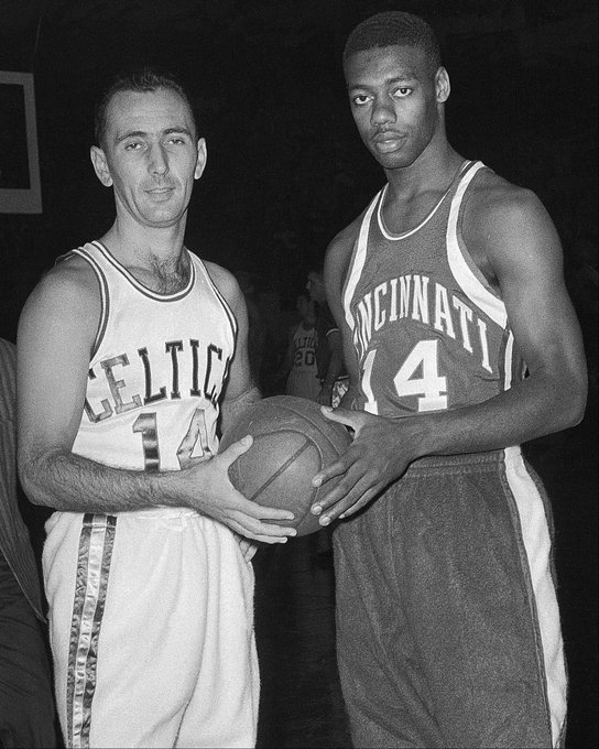 以数据解释 以数据解释